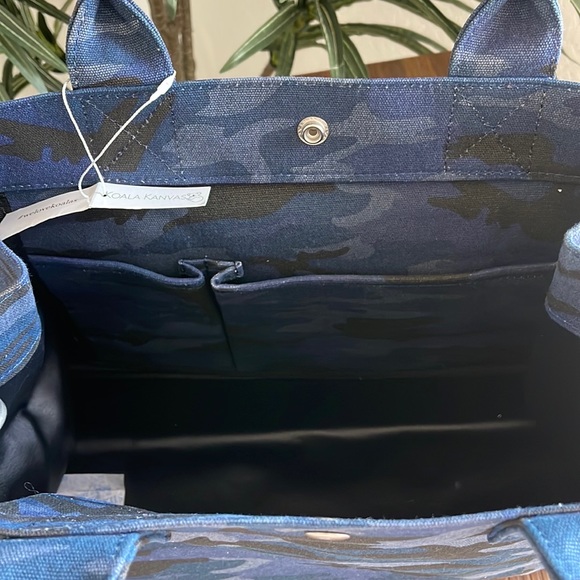 QUILTED KOALA MIDI EAST WEST BAG: DARK BLUE CAMOUFLAGE W/GOLD STAR NWT - Picture 8 of 12